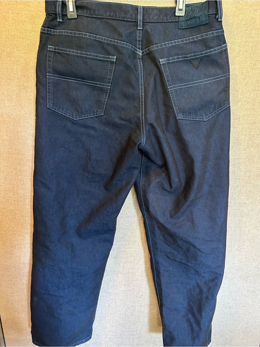 Guess men’s Dark blue Jeans size 36x32